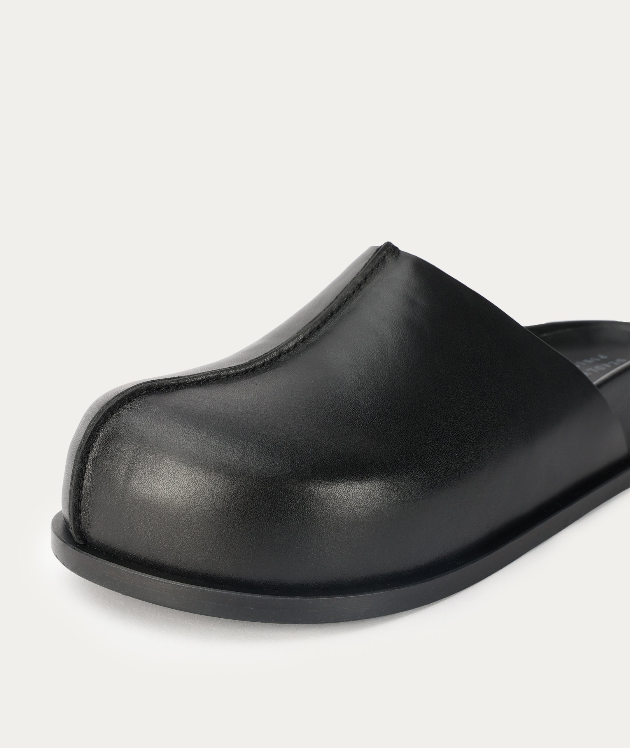 Alastor Slide - Black