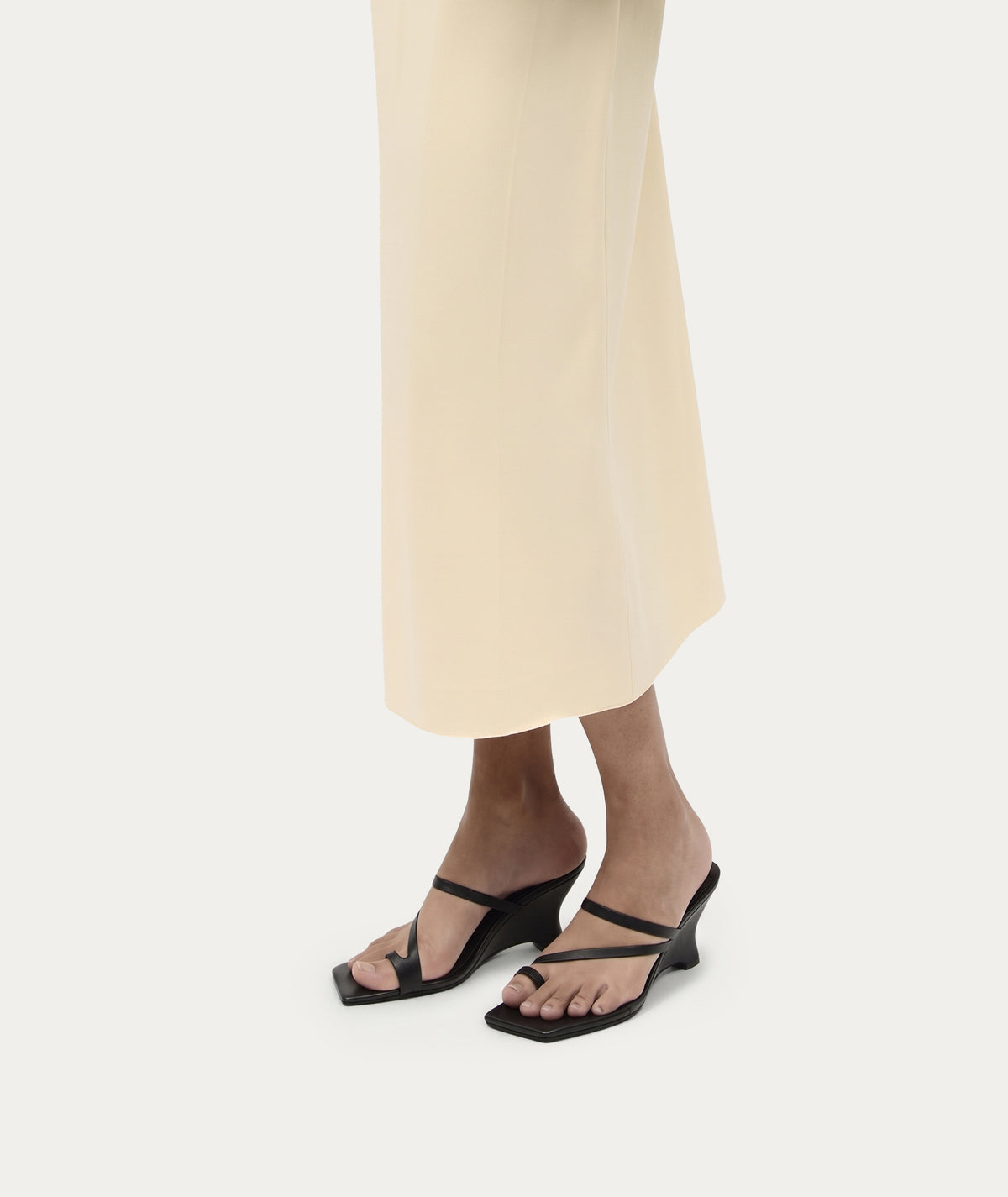 Ariadne  Wedge - Black