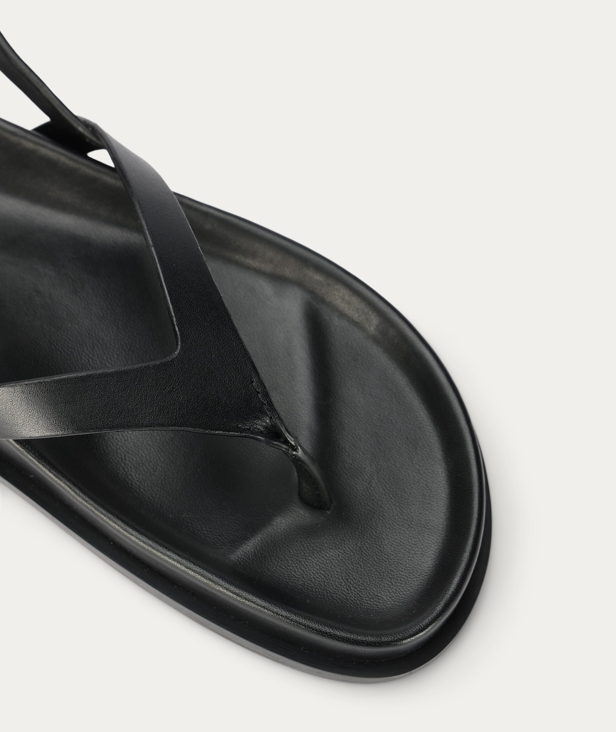 Artemis Sandal - Black