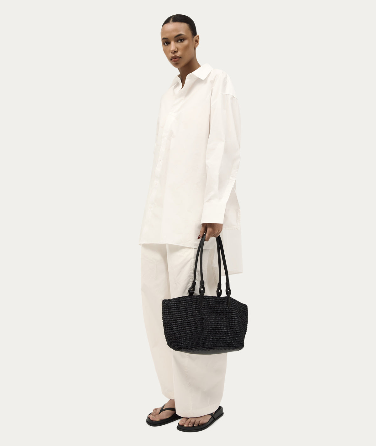 Medium Bandit Tote - Black Raffia/Black
