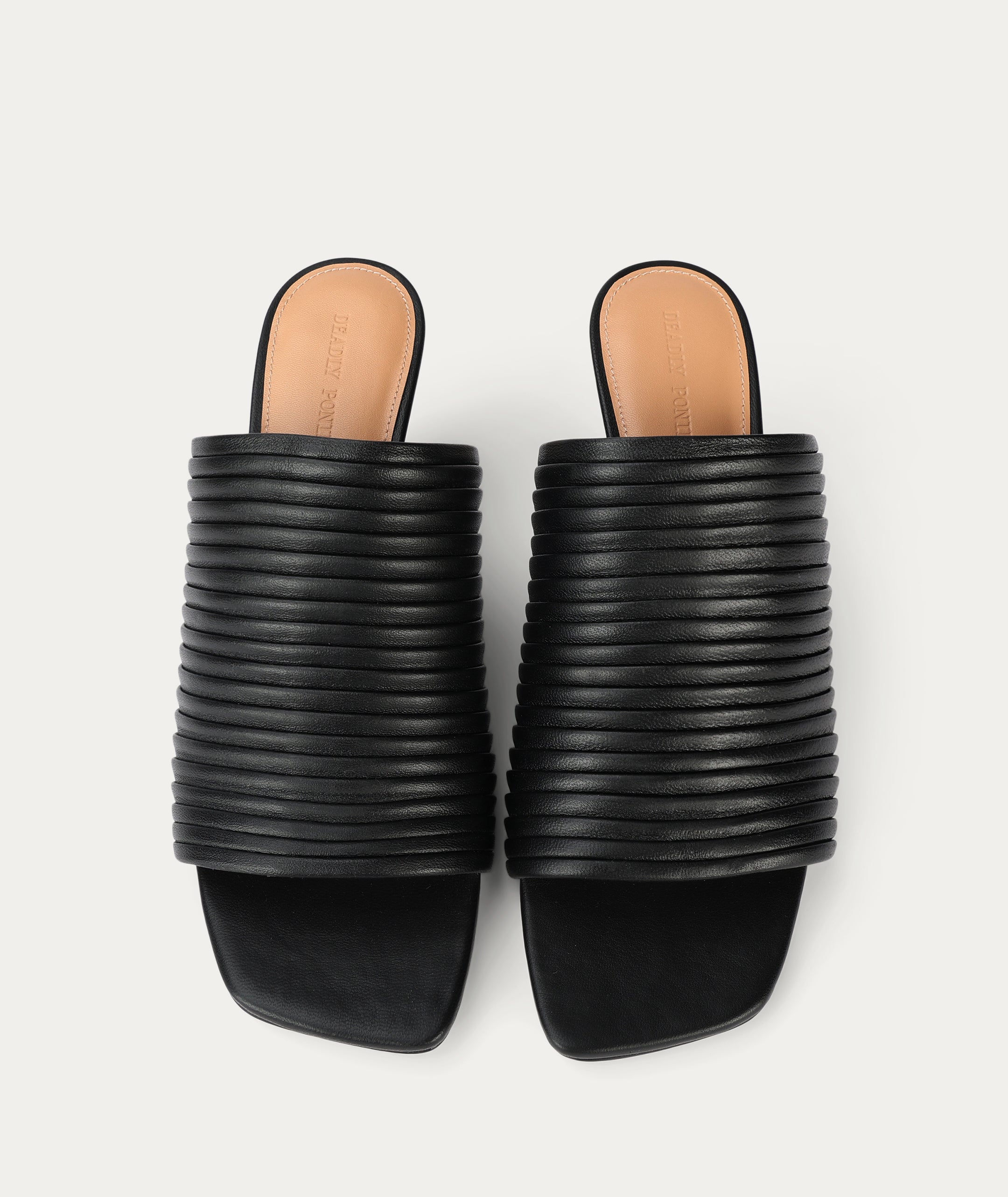 Caballo Mule - Black Pleated