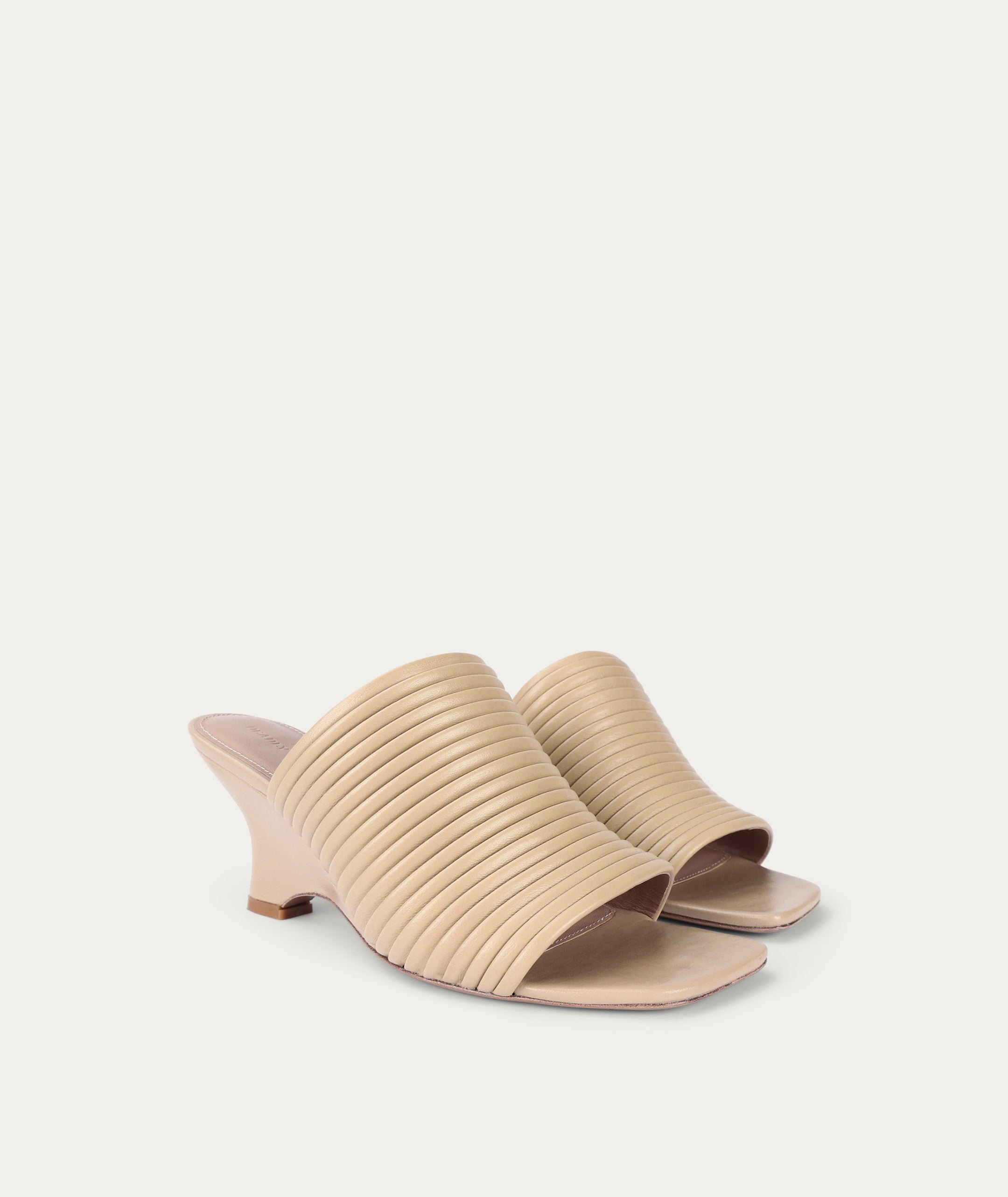 Caballo Mule - Porcini Pleated
