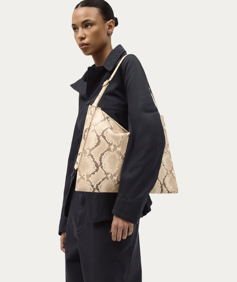 Chopalopagus Bag - Desert Python