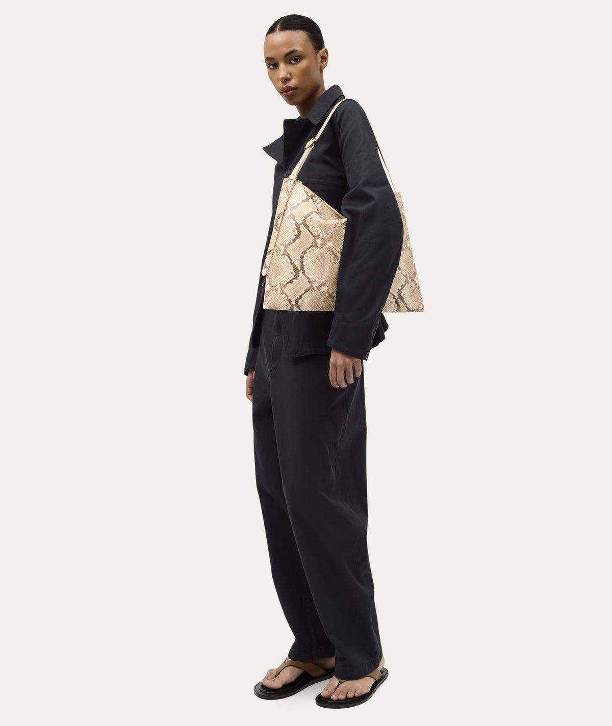 Chopalopagus Bag - Desert Python