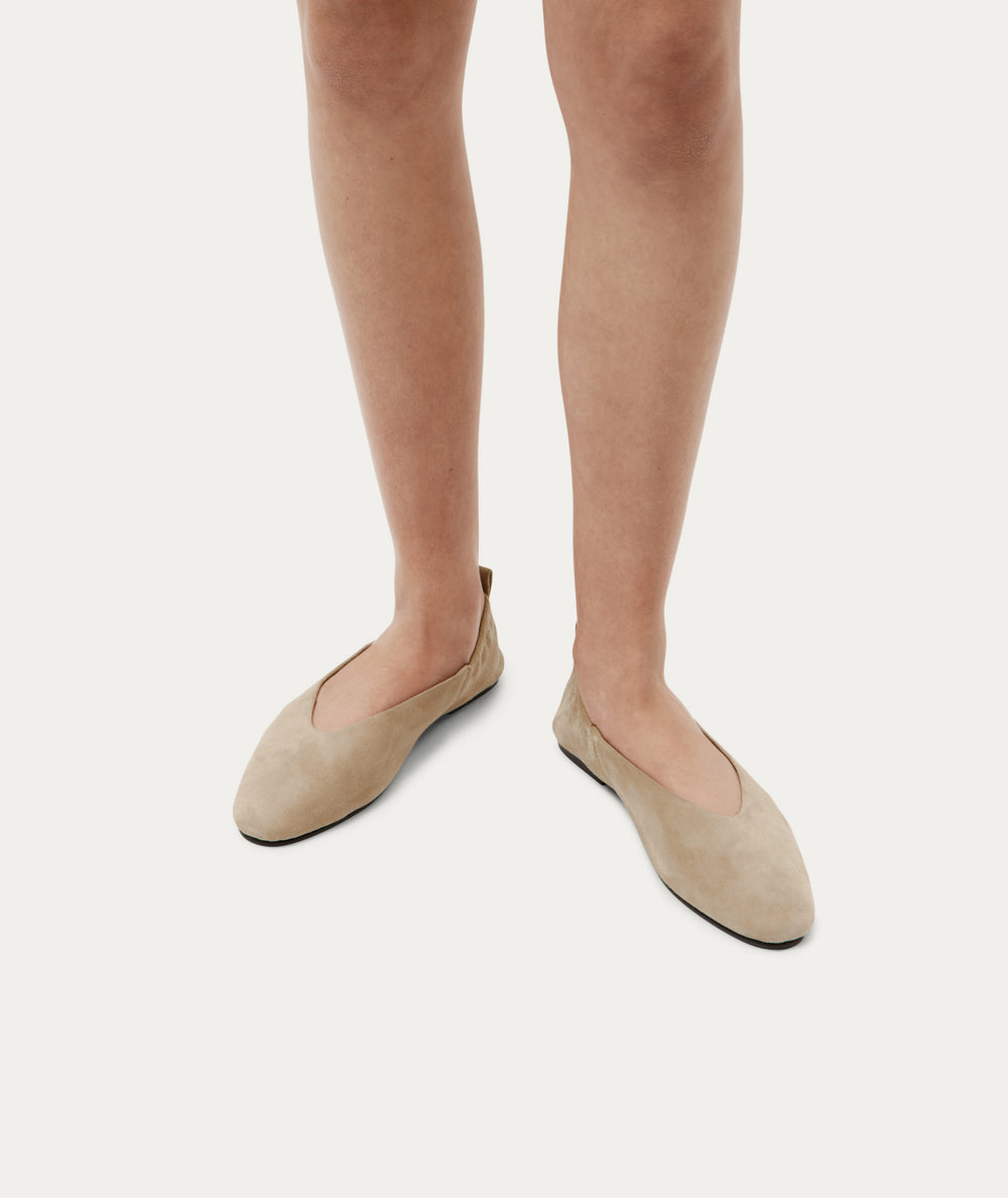 Cinch Flat - Oat Suede