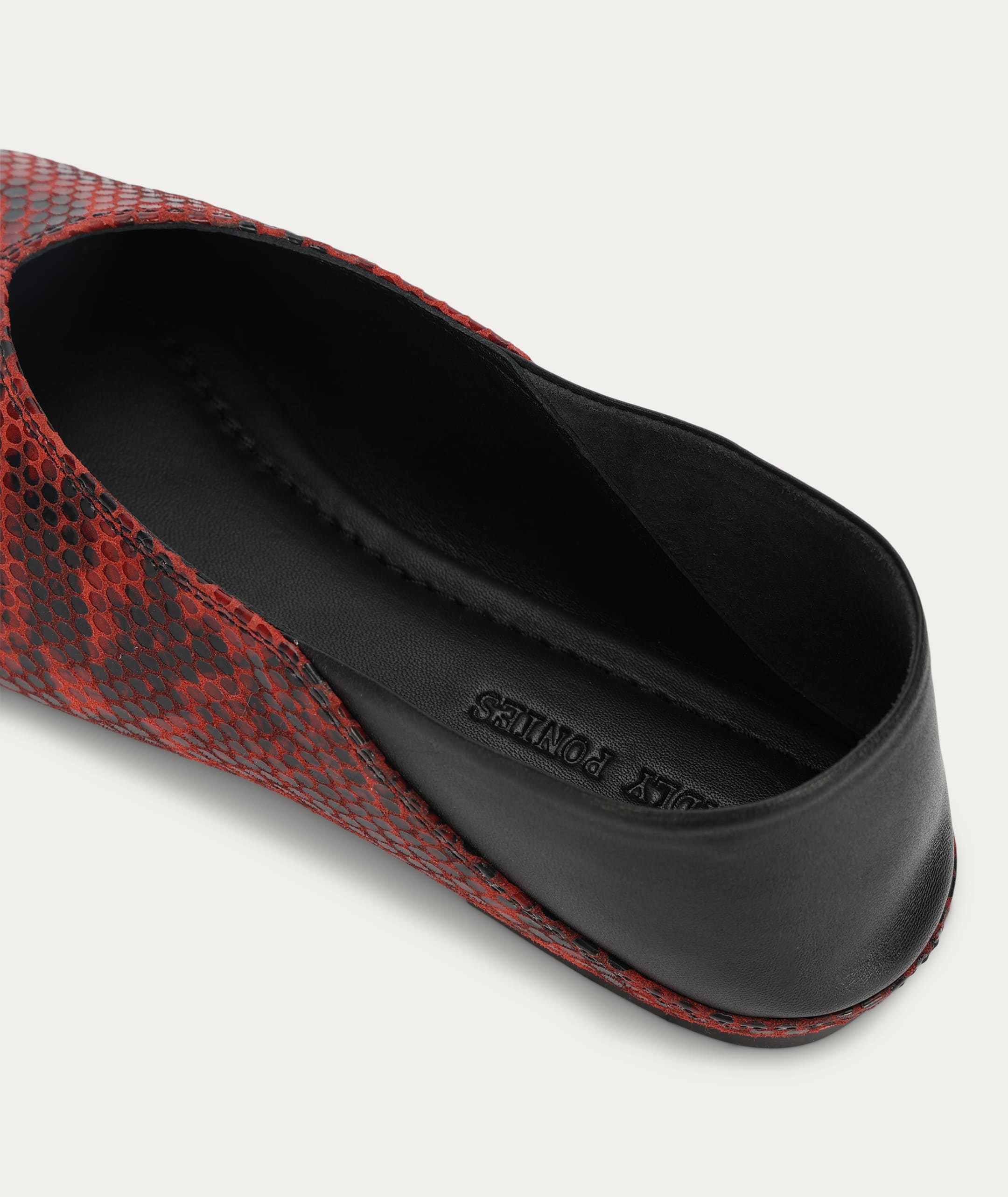 Epona Flat - Magma Python