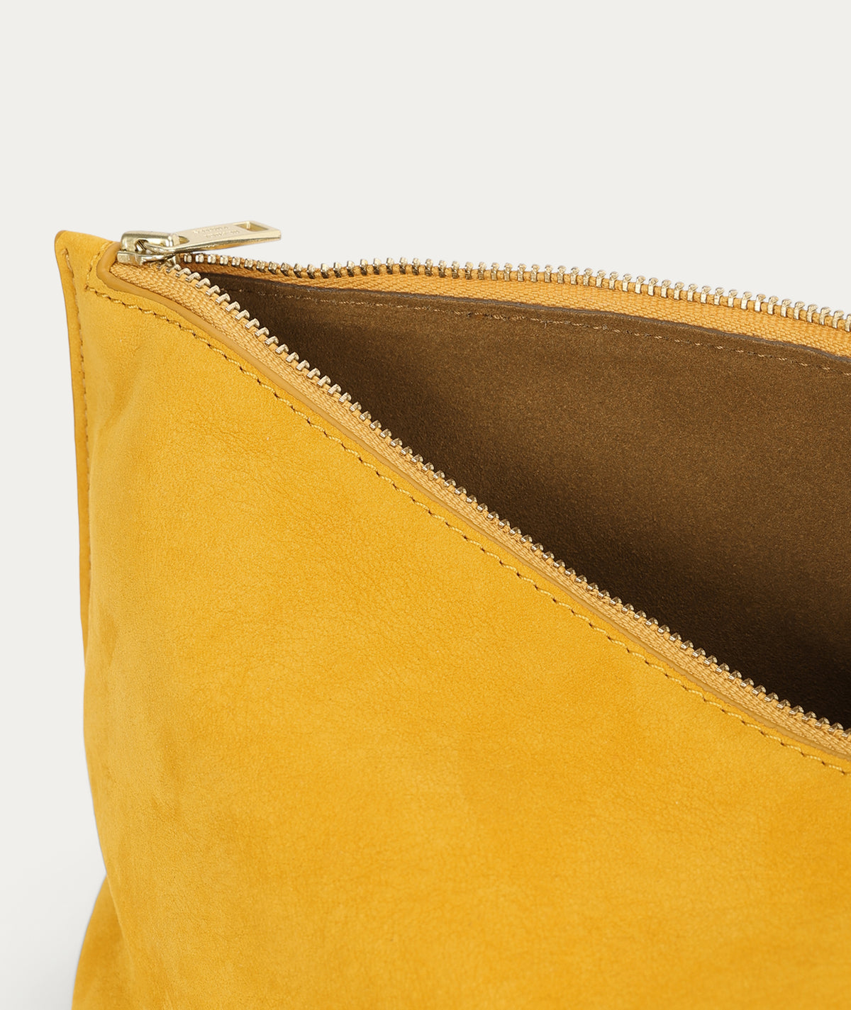 Large Poucher - Sunflower Nubuck
