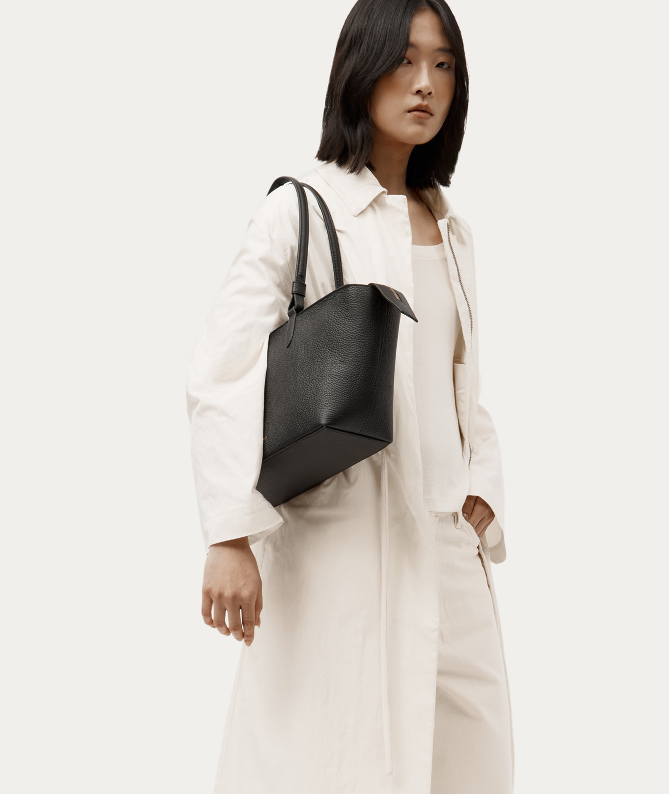 Medium Bandit Tote - Black
