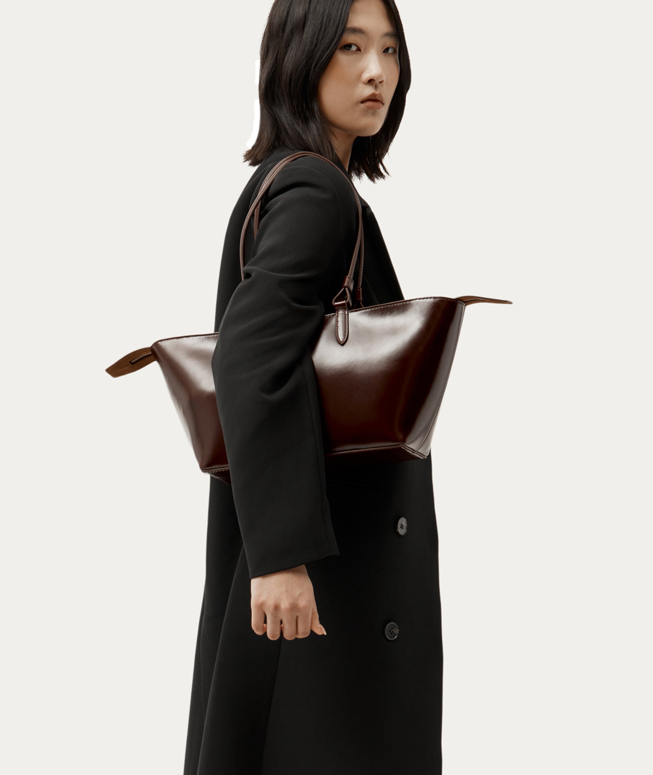Medium Bandit Tote - Dark Cherry Gloss