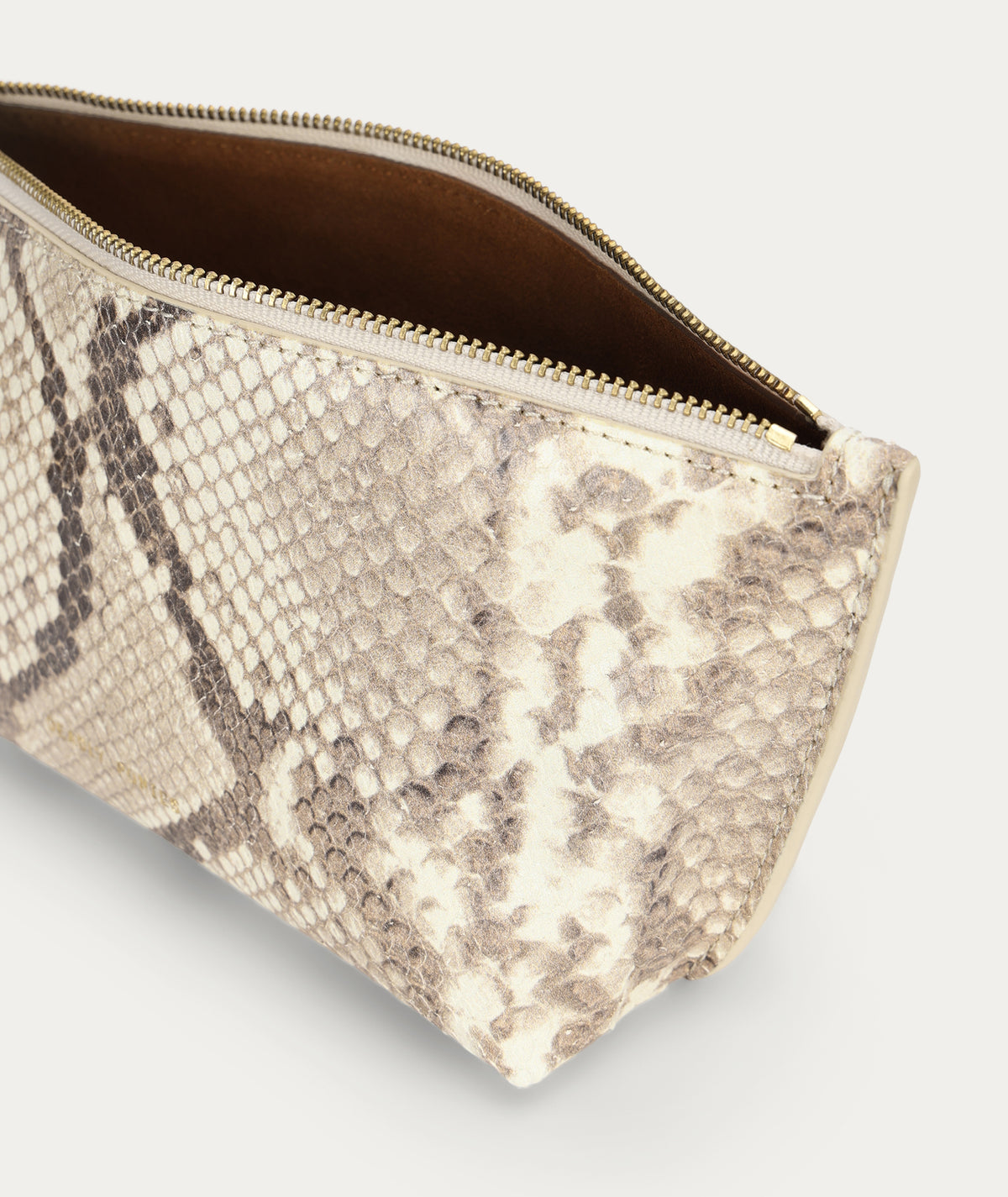 Medium Poucher - Desert Python
