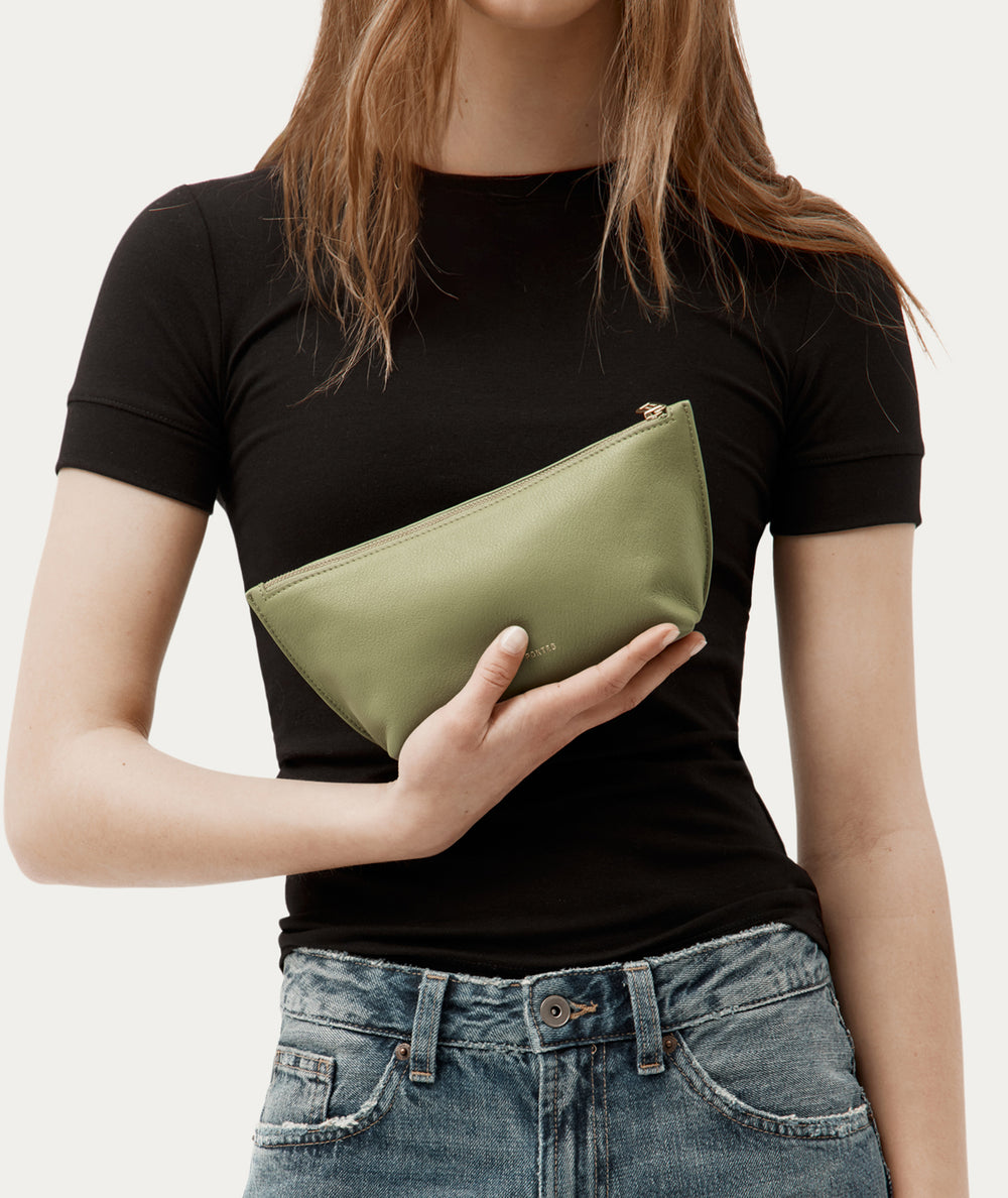 Medium Poucher - Sage