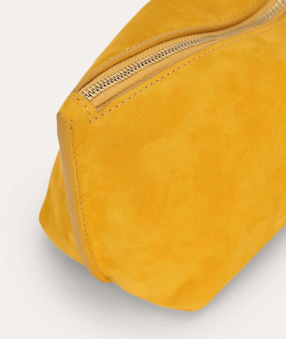 Medium Poucher - Sunflower Nubuck