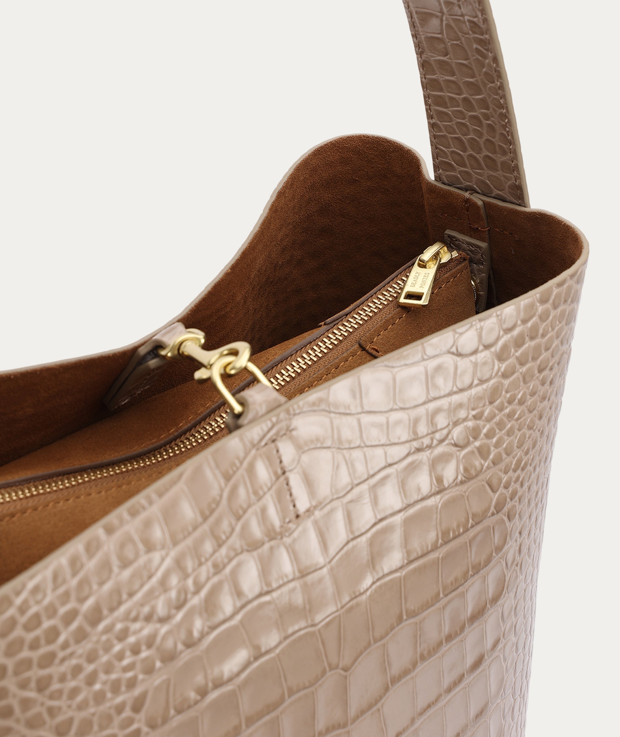 Mr Bellboy - Oat Croc