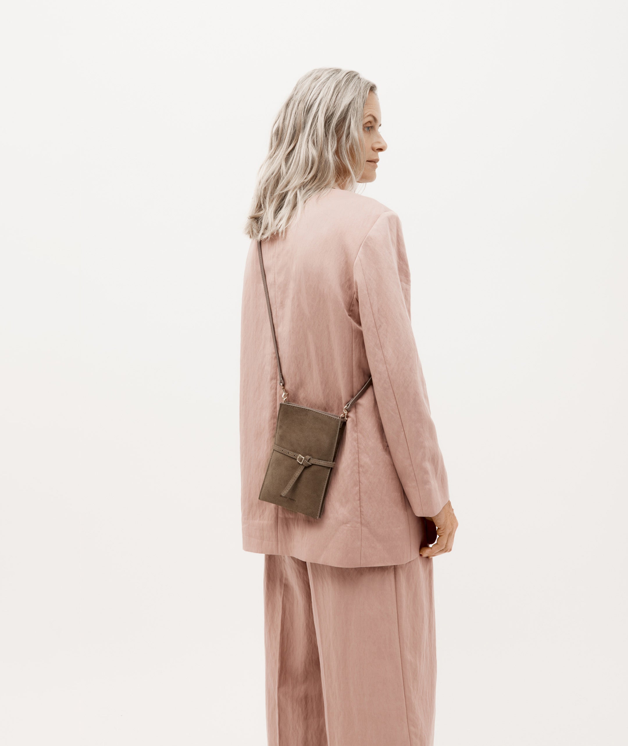 Mr Penny Pouchette - Dune Suede