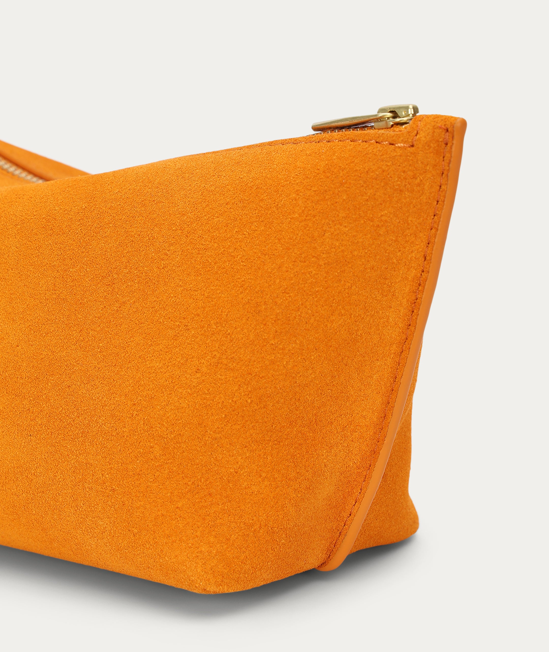 Poucher Grande - Marmalade Suede