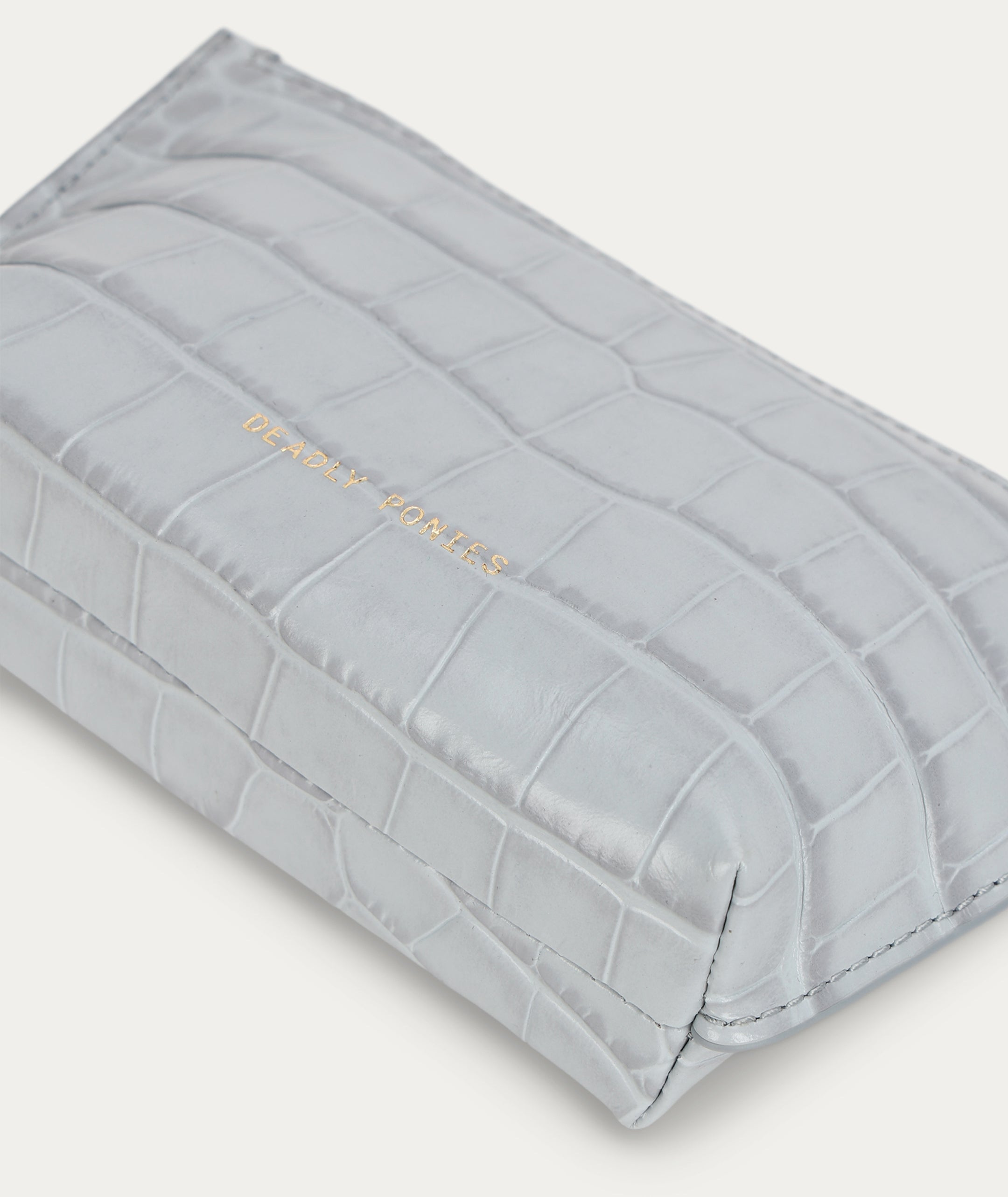 Poucher - Iceberg Croc