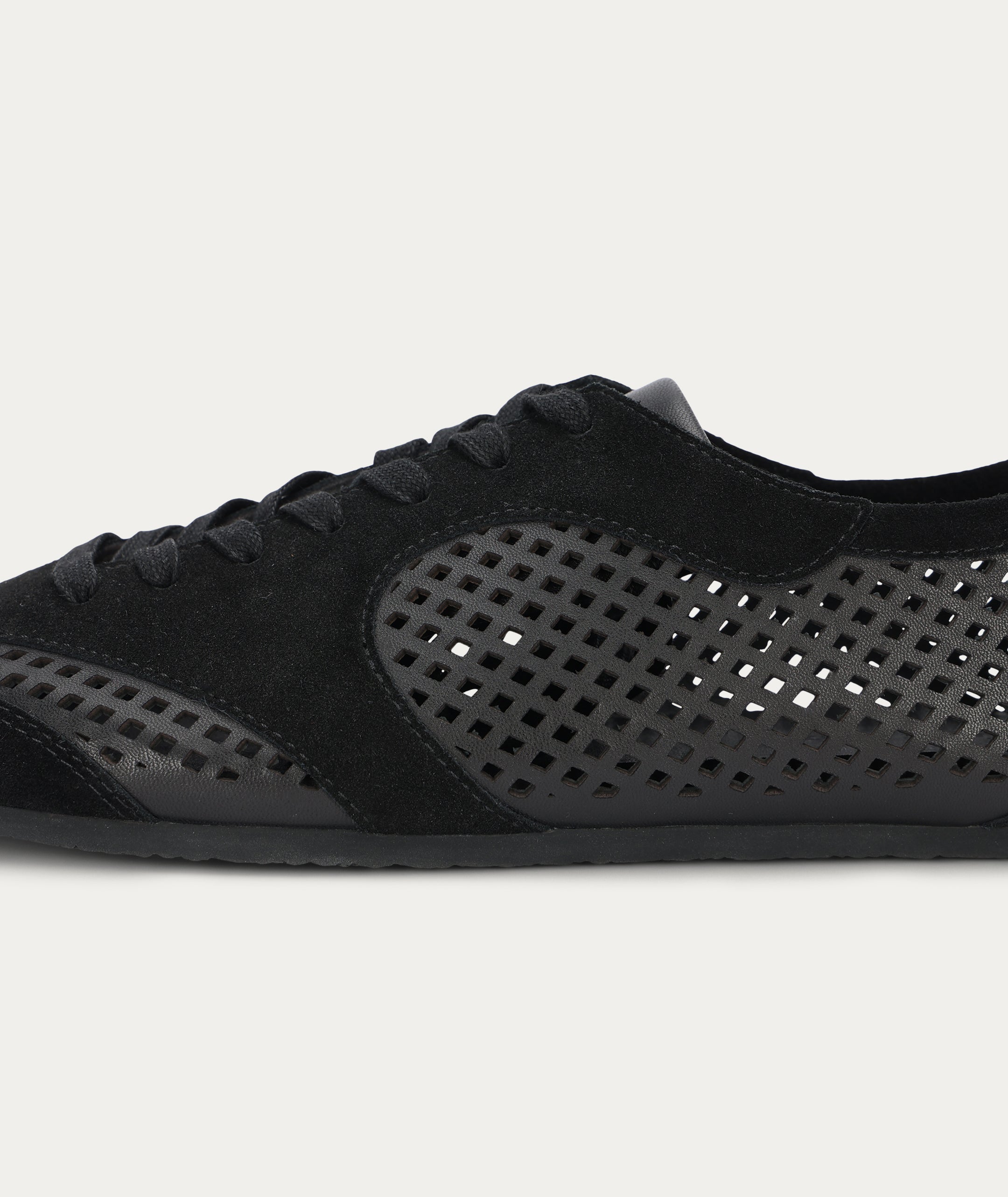 Road Rider - Black Perforated