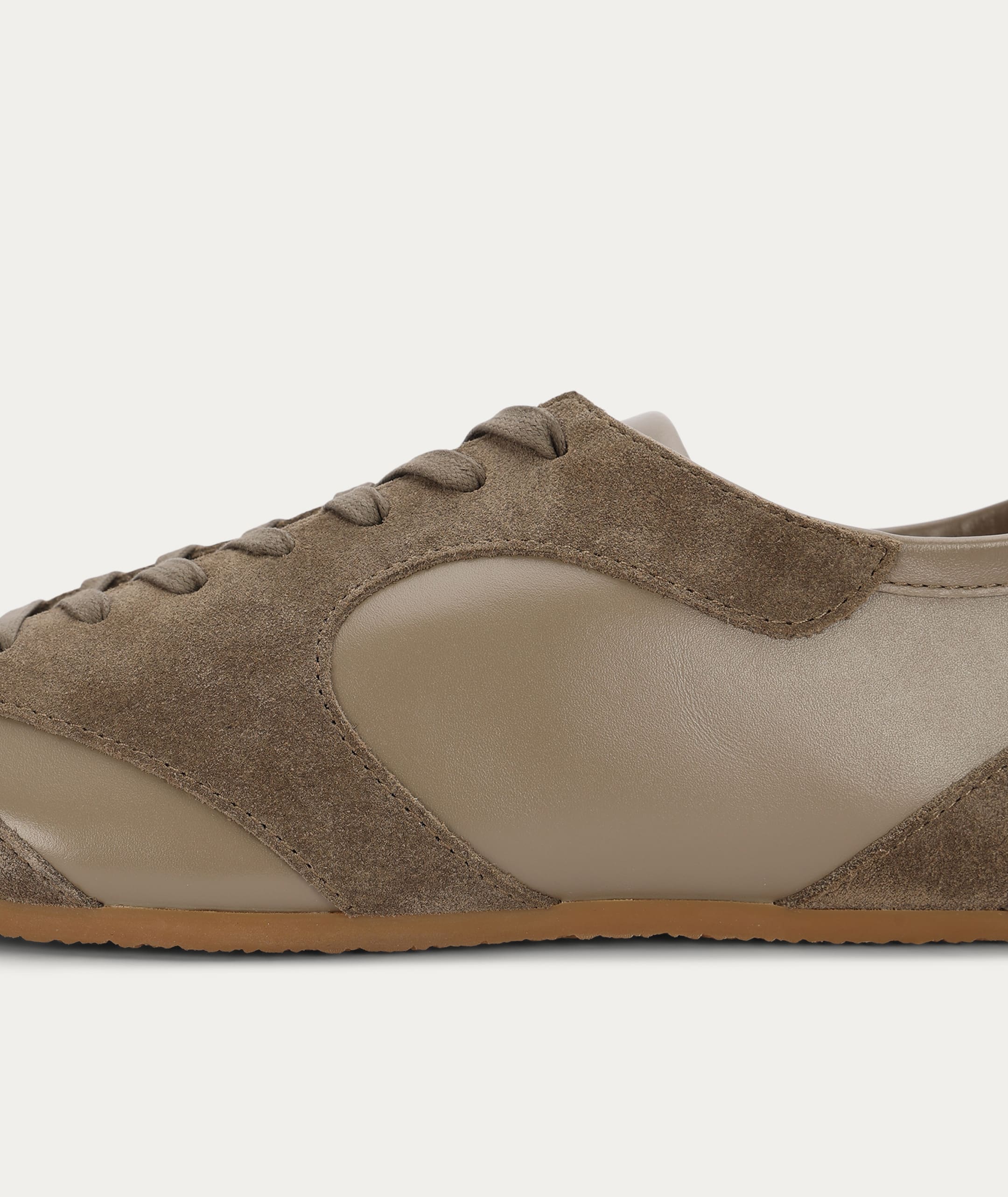 Road Rider - Donkey Suede