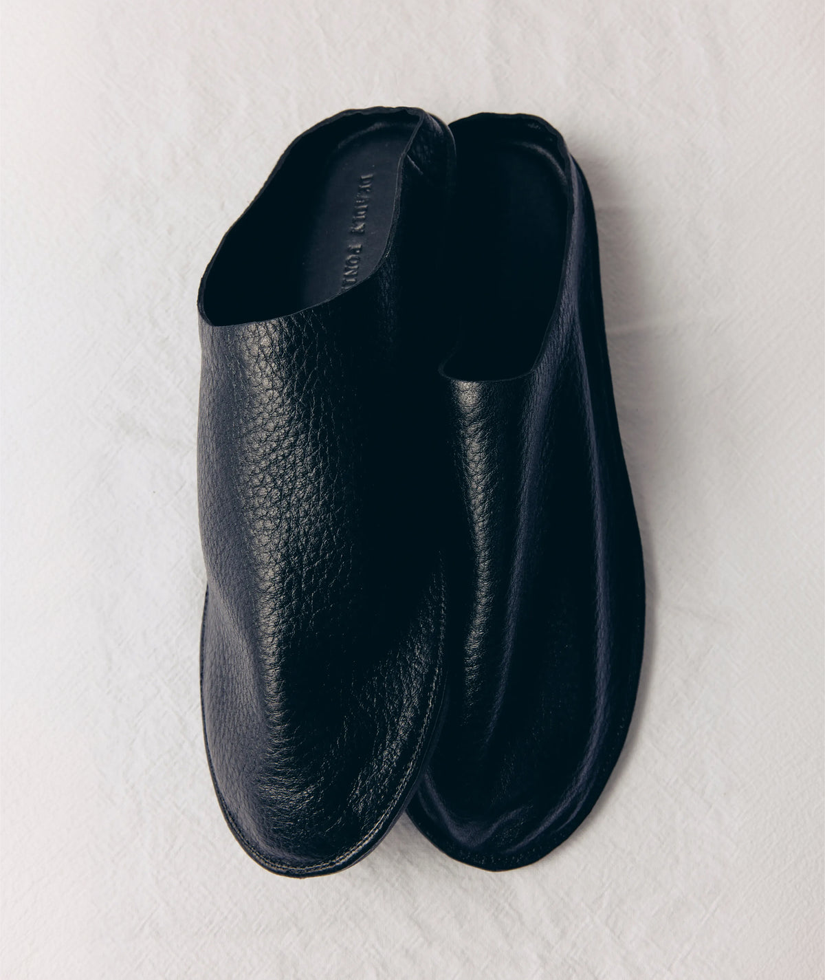 Sola Slide - Black