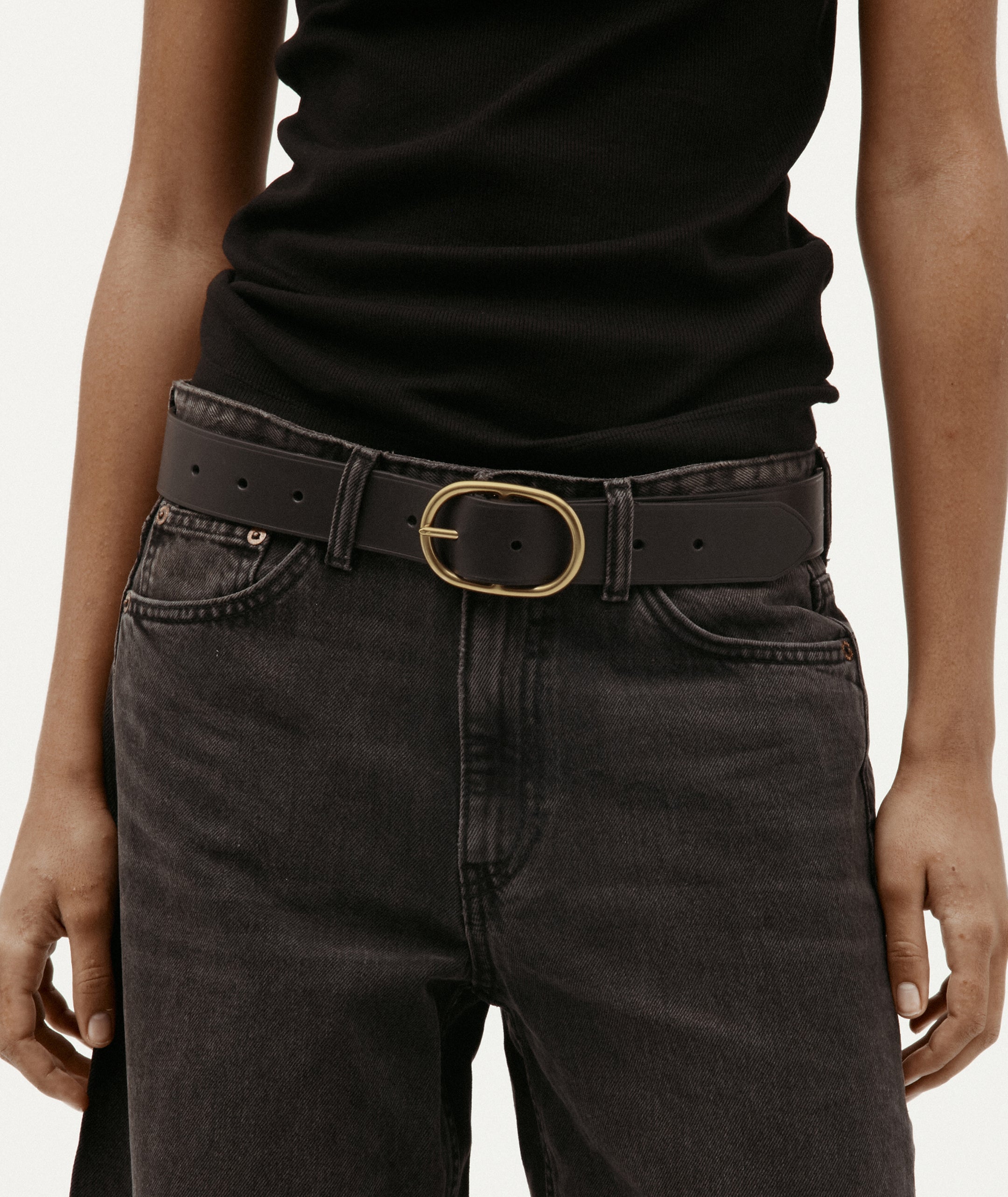 Wide Belt Oval Buckle - Black/Brass