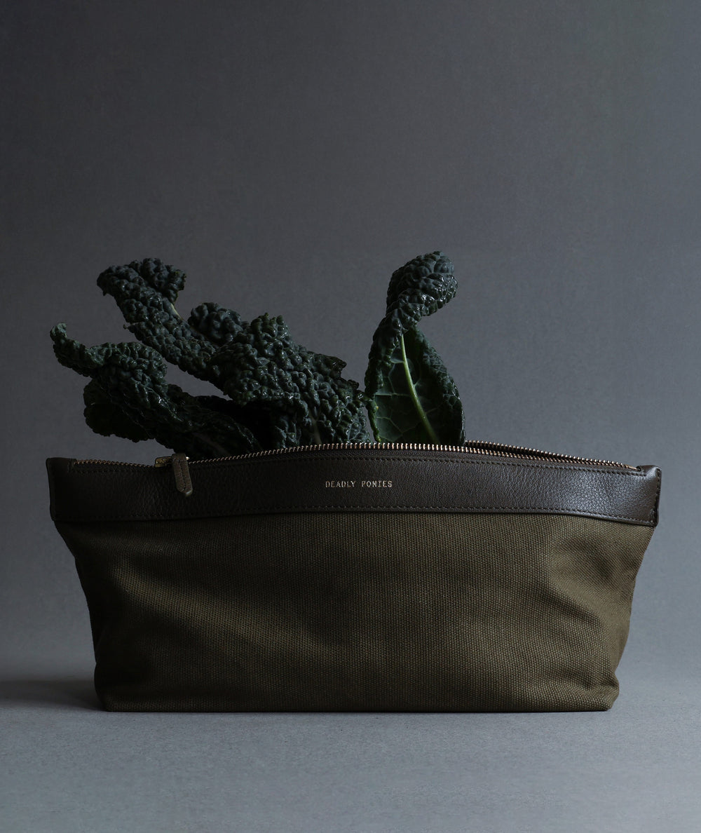 Pony Club Black | Poucher Maxi Canvas