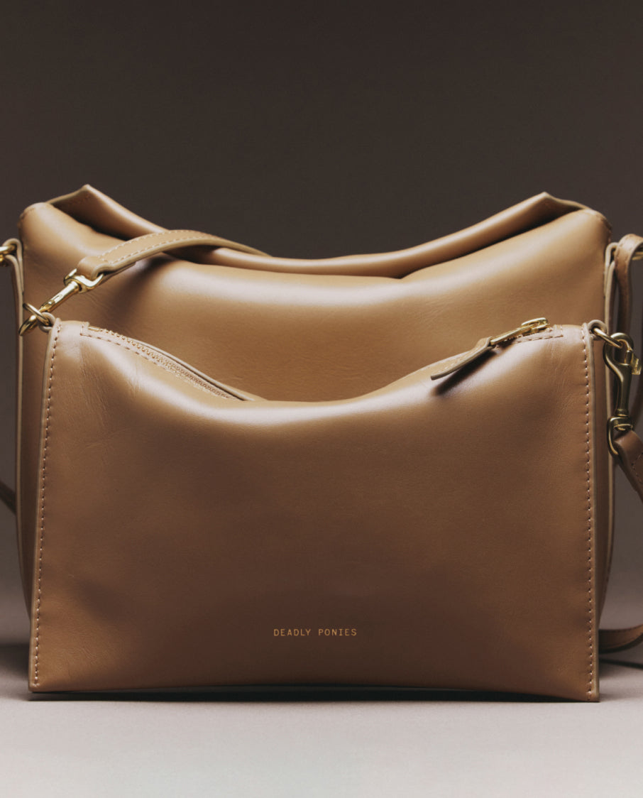 CROSSBODY BAGS